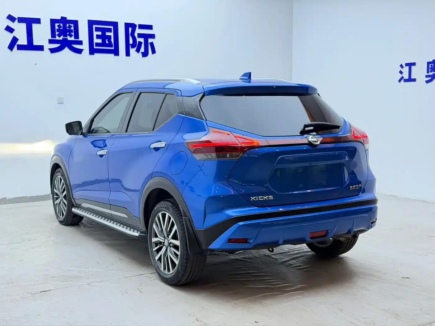 Nissan Kicks 2021 1.5L XV CVT Smart Luxury Edition — миниатюра 22