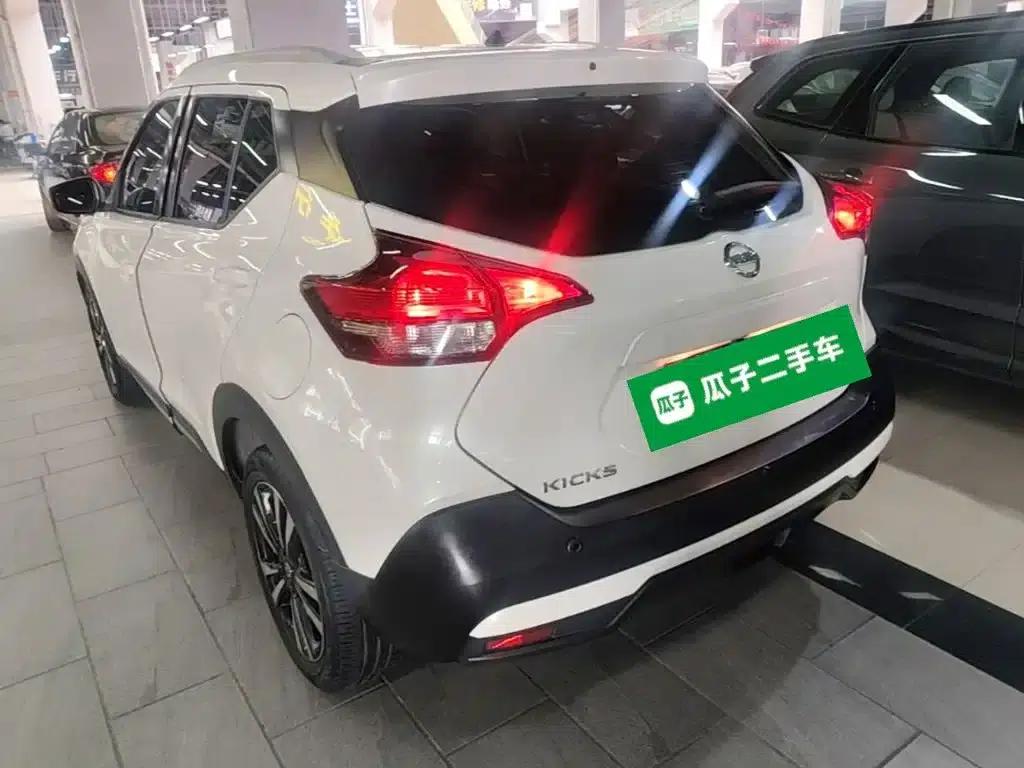 Nissan Kicks 2020 1.5L XL CVT Cool Edition — миниатюра 5