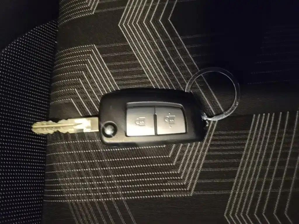 Nissan Kicks 2020 1.5L XL CVT Cool Edition — миниатюра 9