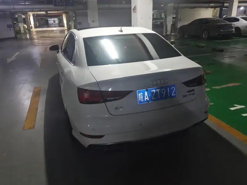 Audi A3 2018 30th Anniversary Edition Limousine 35 TFSI Sport — миниатюра 4