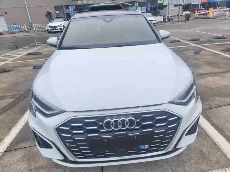 Audi A3 2023 Facelift A3L Limousine 35 TFSI Sporty Edition — миниатюра 2