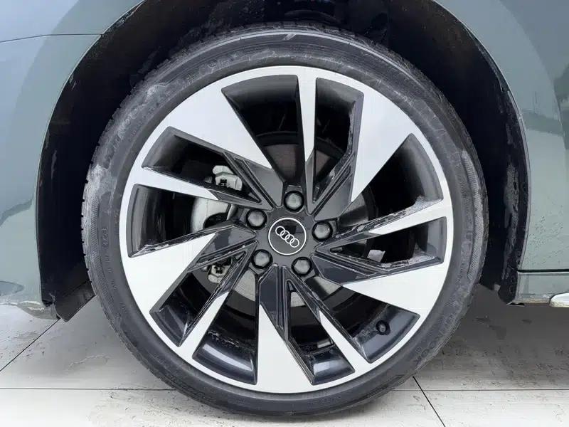 Audi A3 2023 Facelift A3L Limousine 35 TFSI Sporty Edition — миниатюра 7