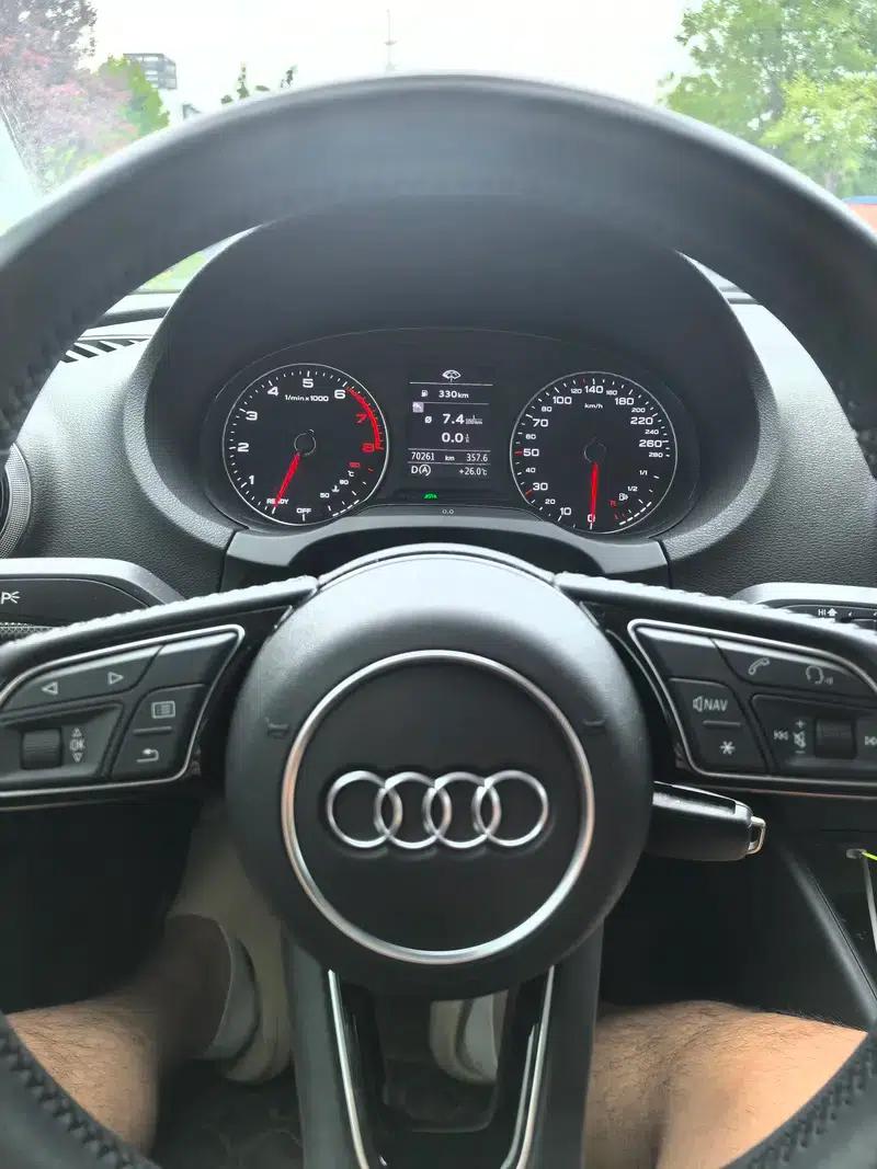 Audi A3 2018 30th Anniversary Edition Sportback 40 TFSI Fashion Model — миниатюра 9