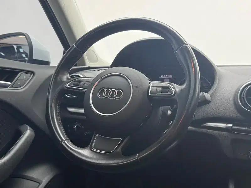 Audi A3 2016 Sportback 35 TFSI Leading Edition — миниатюра 16