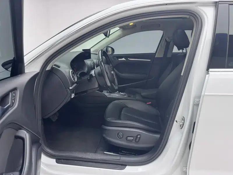 Audi A3 2016 Sportback 35 TFSI Leading Edition — миниатюра 17