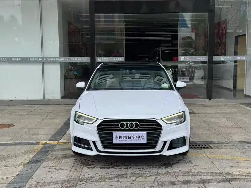 Audi A3 2019 Limousine 35 TFSI Fashion Edition (National V Emission Standard) — миниатюра 2