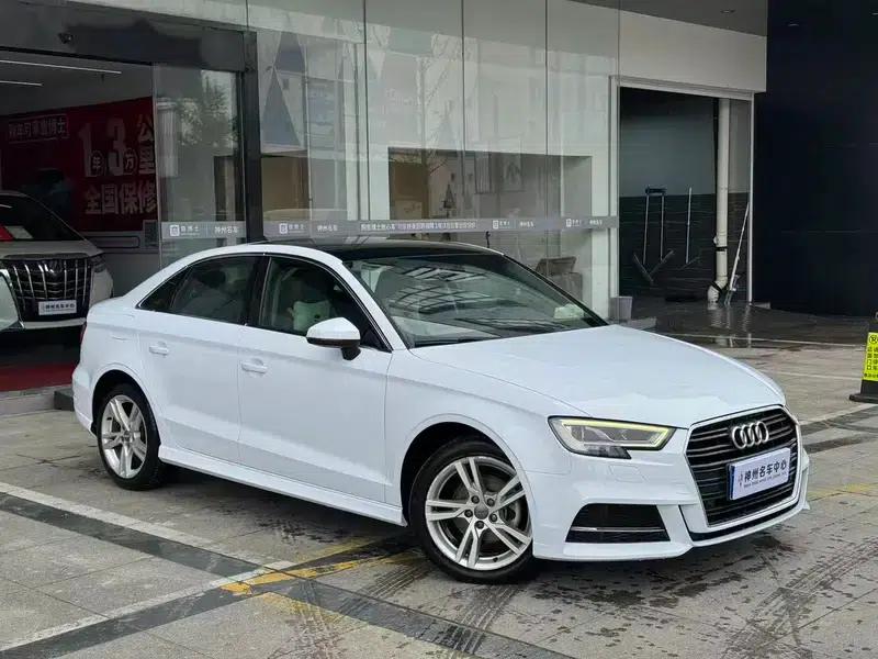 Audi A3 2019 Limousine 35 TFSI Fashion Edition (National V Emission Standard) — миниатюра 3