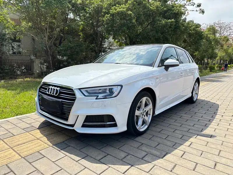 Audi A3 2018 30th Anniversary Edition Sportback 35 TFSI Fashion Model — миниатюра 1