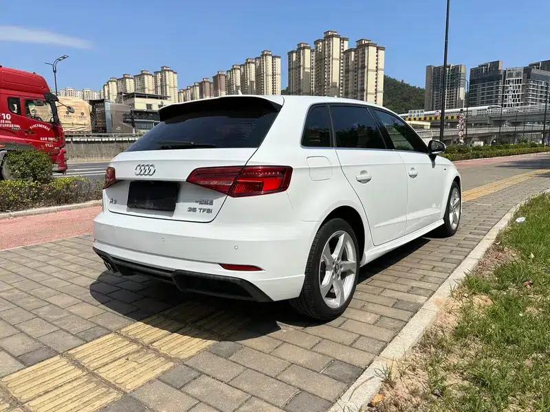 Audi A3 2018 30th Anniversary Edition Sportback 35 TFSI Fashion Model — миниатюра 6
