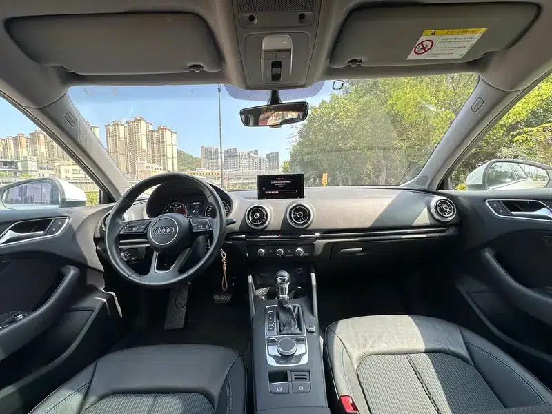 Audi A3 2018 30th Anniversary Edition Sportback 35 TFSI Fashion Model — миниатюра 7