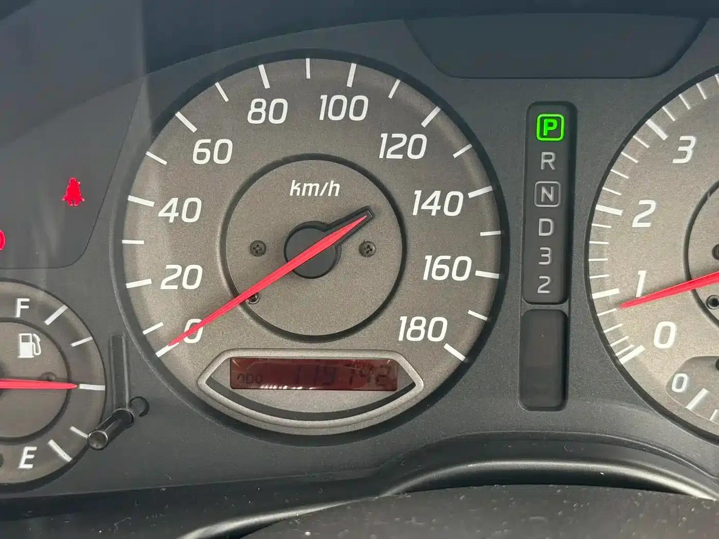 Nissan GT-R 2000 2.5L Skyline GT-R R34 — миниатюра 13
