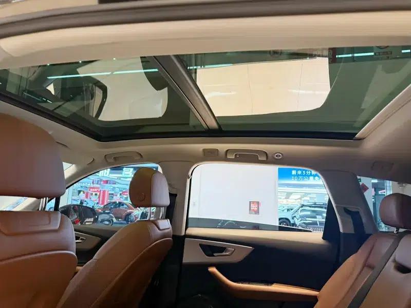 Audi Q7 2024 3.0T Automatic AWD 5-seater Parallel Import — миниатюра 7