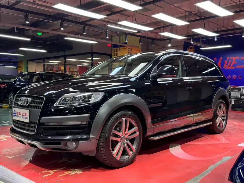 Audi Q7 2010 4.2 FSI quattro Luxury — миниатюра 1