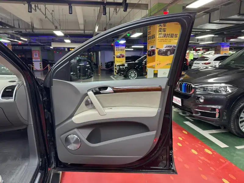 Audi Q7 2010 4.2 FSI quattro Luxury — миниатюра 47