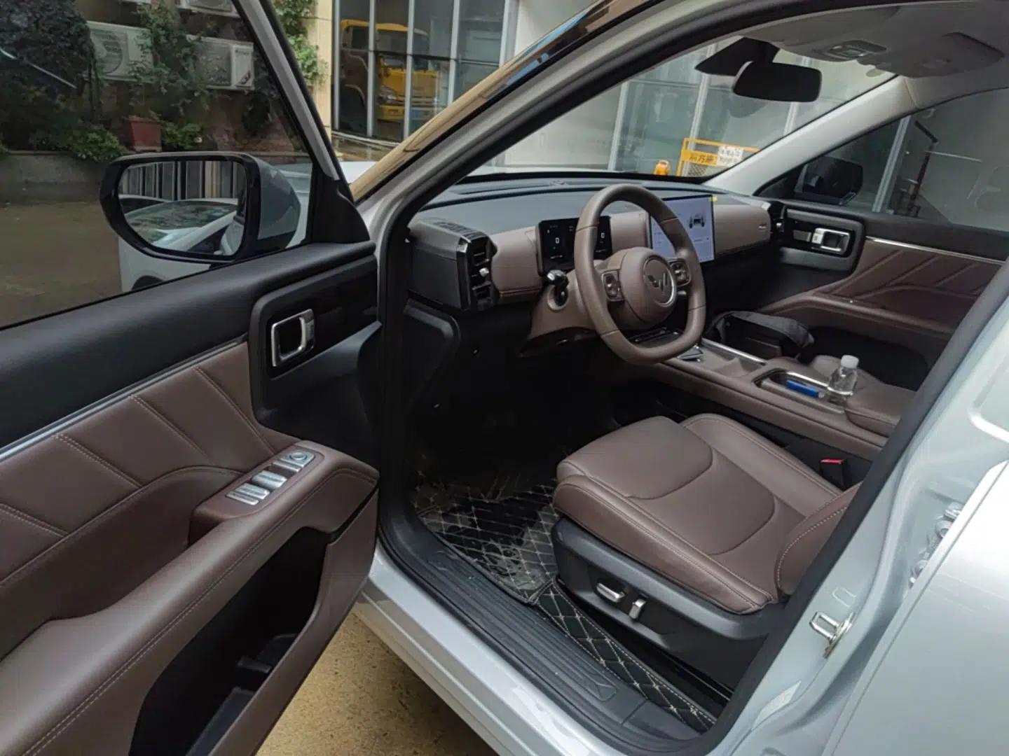 Wuling Xingguang 560 New Energy 2026 Model, Plug-in Hybrid, 125 km, Luxury Version — миниатюра 23