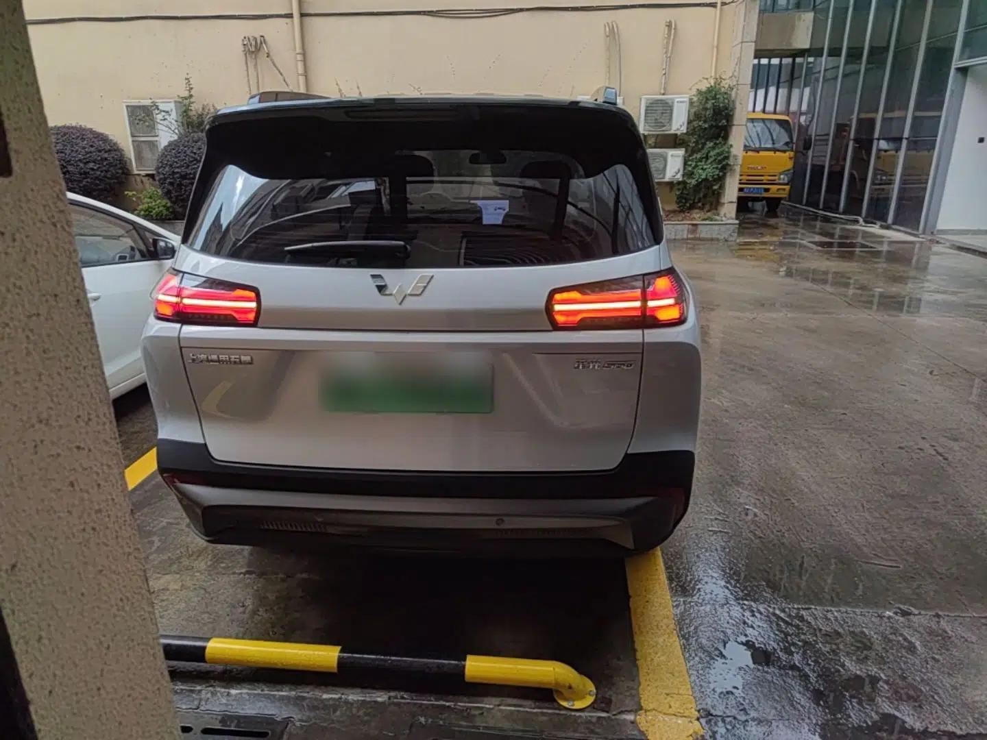 Wuling Xingguang 560 New Energy 2026 Model, Plug-in Hybrid, 125 km, Luxury Version — миниатюра 5