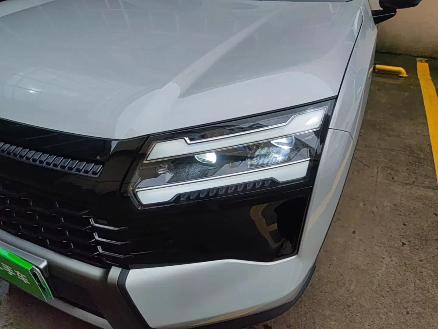 Wuling Xingguang 560 New Energy 2026 Model, Plug-in Hybrid, 125 km, Luxury Version — миниатюра 8