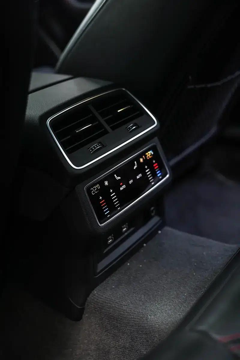 2021 Audi RS 6 RS 6 4.0T Avant — миниатюра 12