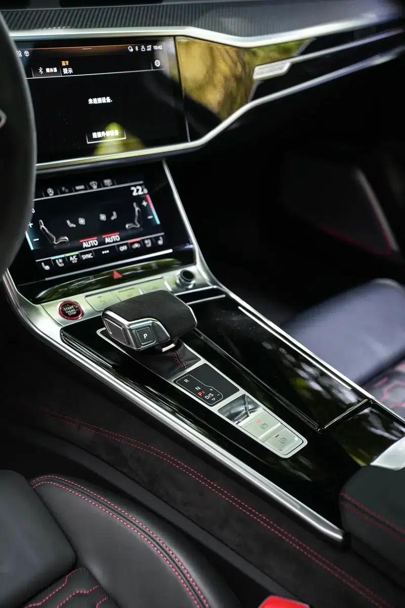 2021 Audi RS 6 RS 6 4.0T Avant — миниатюра 15