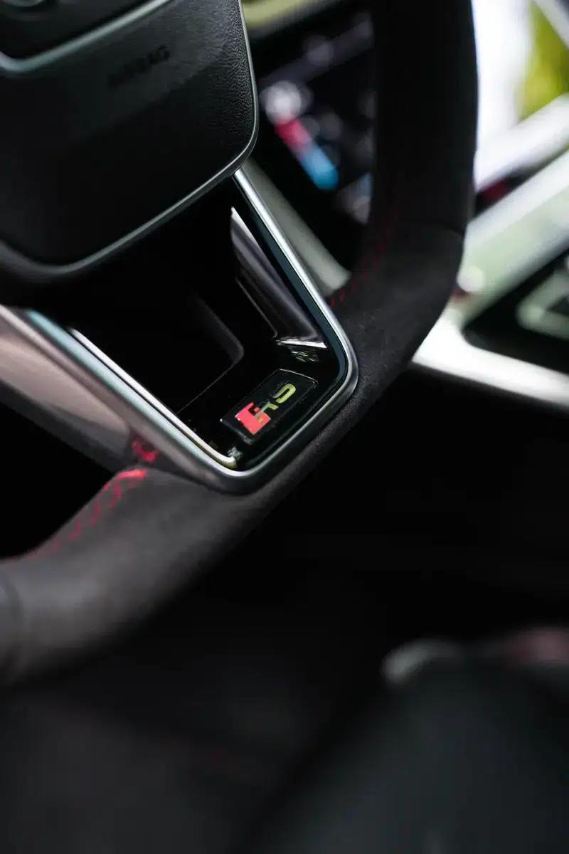 2021 Audi RS 6 RS 6 4.0T Avant — миниатюра 16