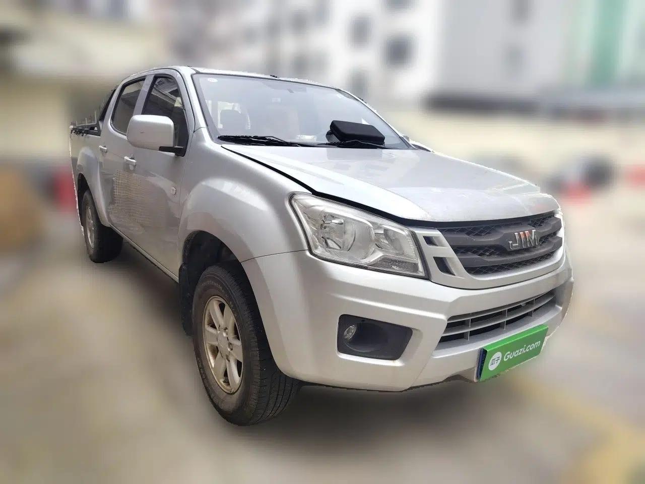 Isuzu JLM 2018 2.8T Classic Edition Two-Wheel Drive Luxury Version JE493ZLQ5F — миниатюра 3