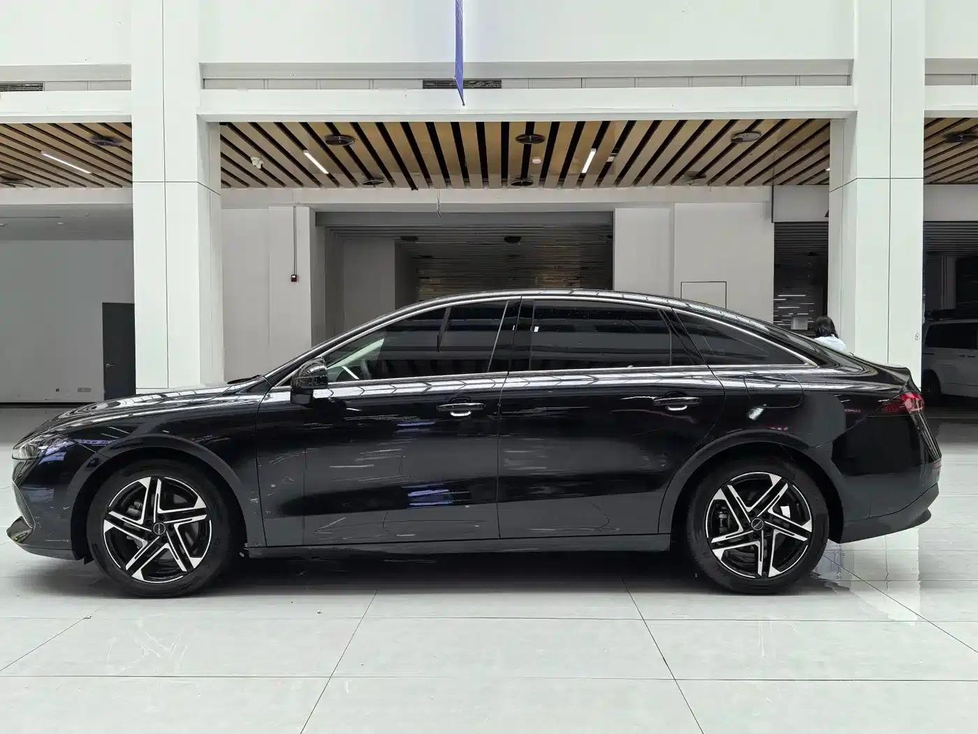 Roewe D7 2023 DMH 125km Super Edition — миниатюра 15