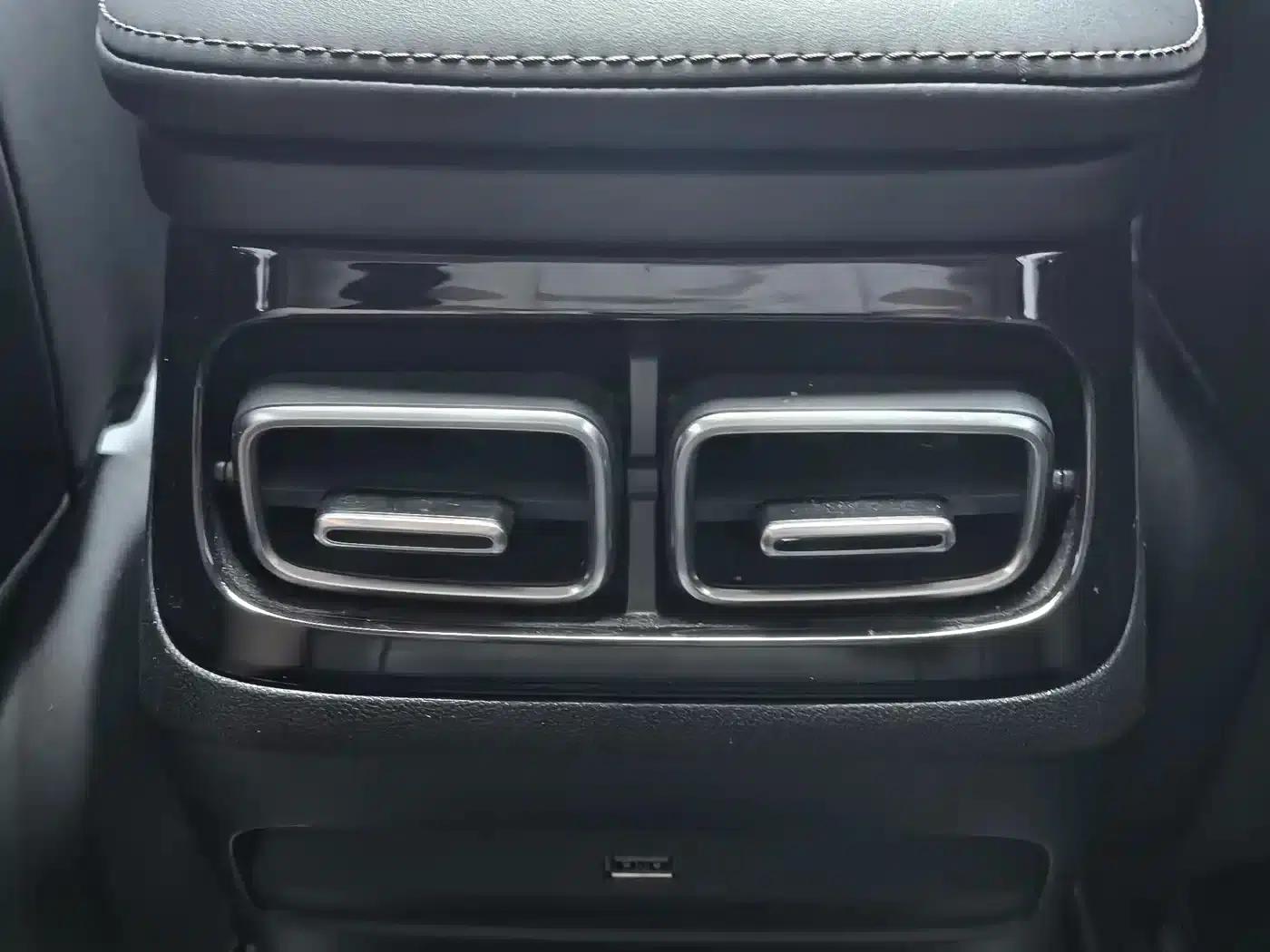 Roewe D7 2023 DMH 125km Super Edition — миниатюра 7