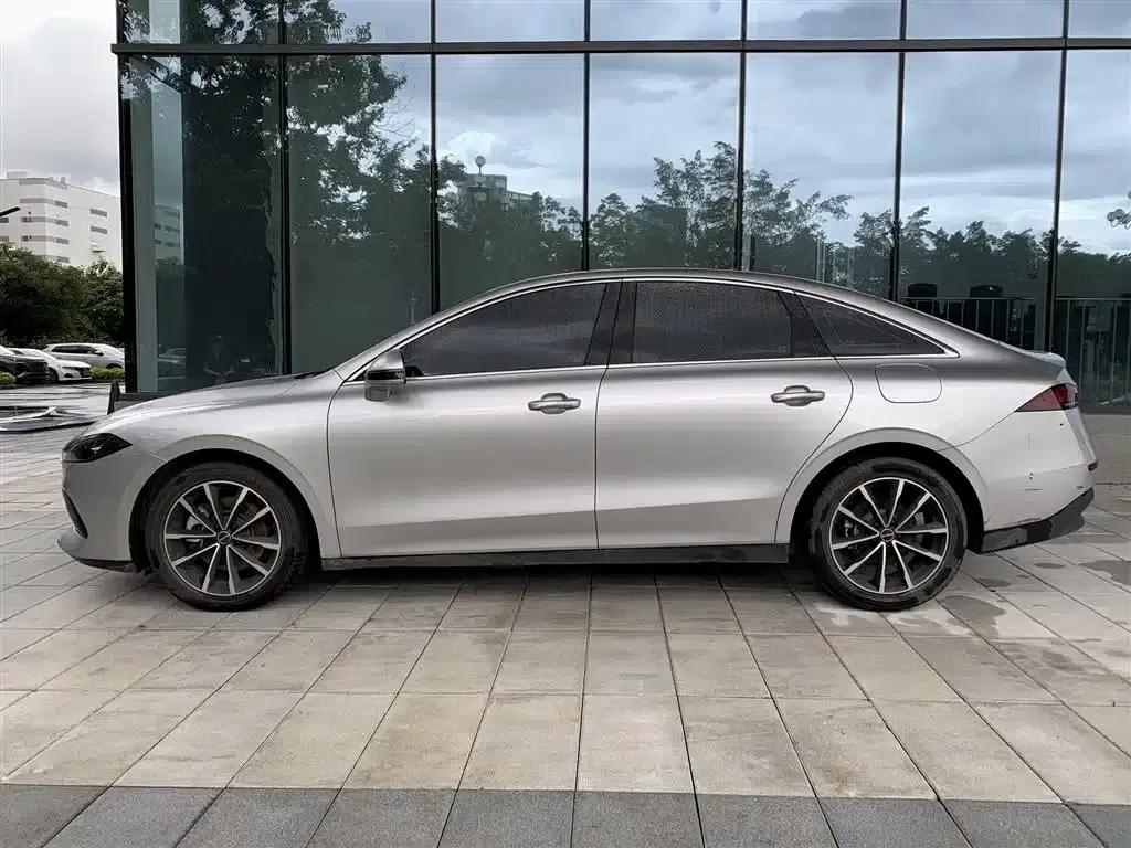 Roewe D7 2025 DMH 125km World Champion Edition — миниатюра 3
