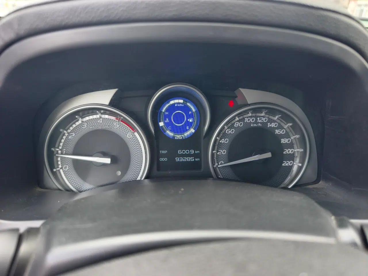 Isuzu D-MAX 2020 1.9T 4x4 Manual Comfort Version China VI Standard RZ4E Hi-Power — миниатюра 11