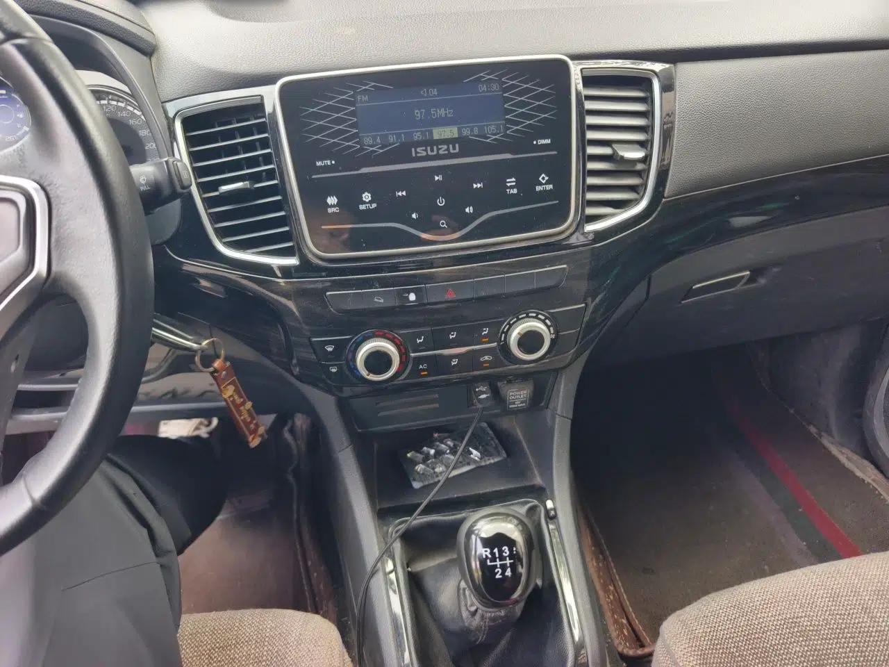 Isuzu D-MAX 2020 1.9T 4x4 Manual Comfort Version China VI Standard RZ4E Hi-Power — миниатюра 13