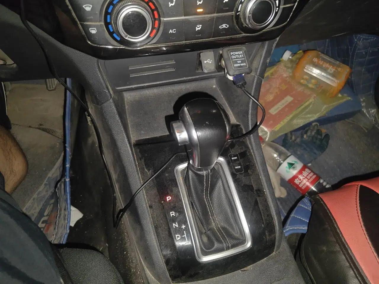 Isuzu D-MAX 2020 2.5T Two-Wheel Drive Automatic Flagship Edition China VI Standard Extended Version JE4D25Q6A — миниатюра 14