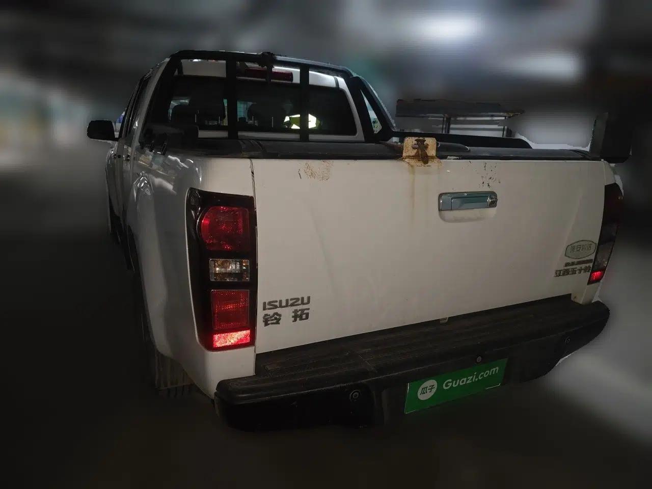 Isuzu D-MAX 2020 2.5T Two-Wheel Drive Automatic Flagship Edition China VI Standard Extended Version JE4D25Q6A — миниатюра 4