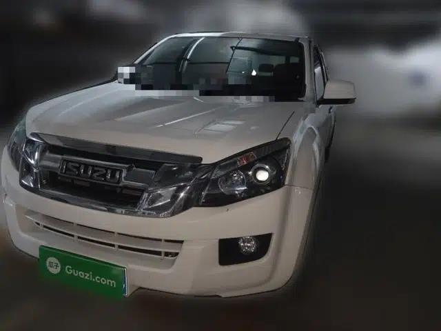 Isuzu D-MAX 2020 2.5T Two-Wheel Drive Automatic Flagship Edition China VI Standard Extended Version JE4D25Q6A