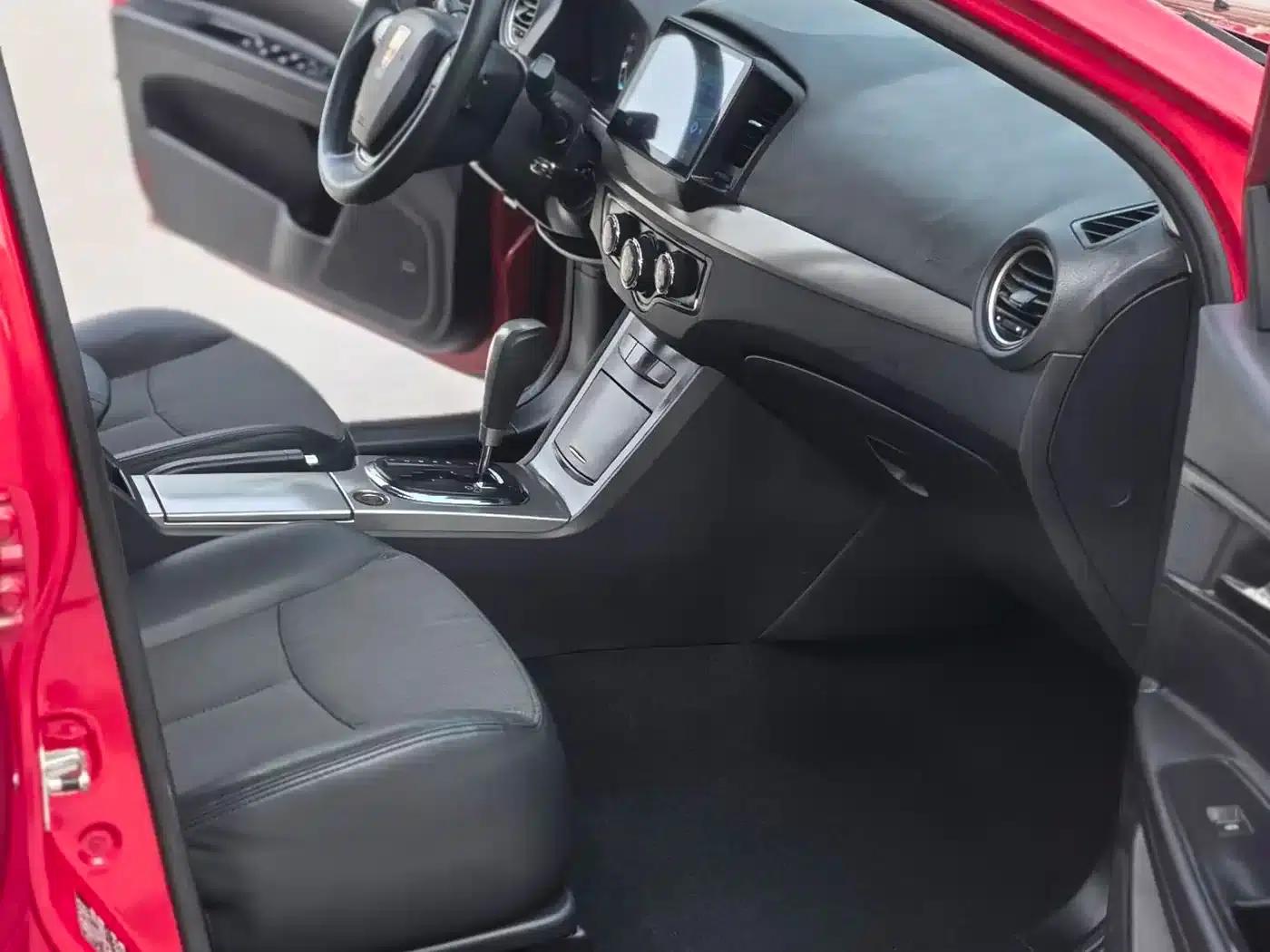 Roewe 350 2013 Model 350C 1.5L Automatic Delight Edition — миниатюра 11