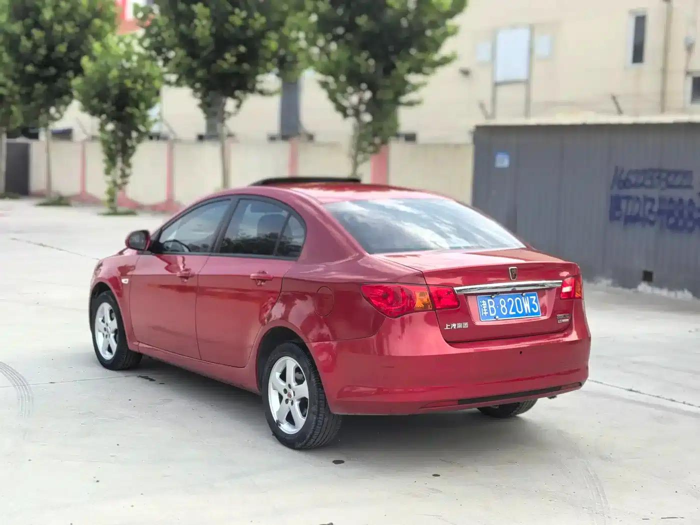 Roewe 350 2013 Model 350C 1.5L Automatic Delight Edition — миниатюра 4