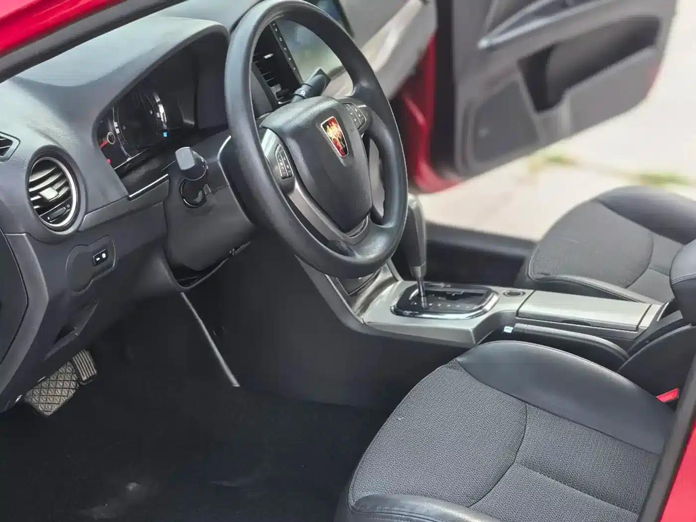 Roewe 350 2013 Model 350C 1.5L Automatic Delight Edition — миниатюра 10