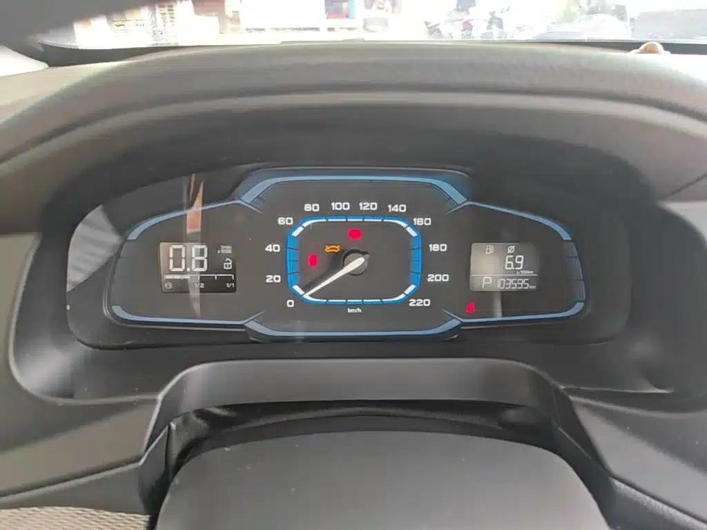 Roewe 360 2017 1.5L Automatic Deluxe Edition — миниатюра 12