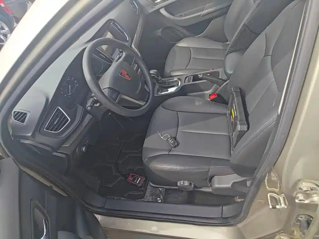 Roewe 360 2017 1.5L Automatic Deluxe Edition — миниатюра 15