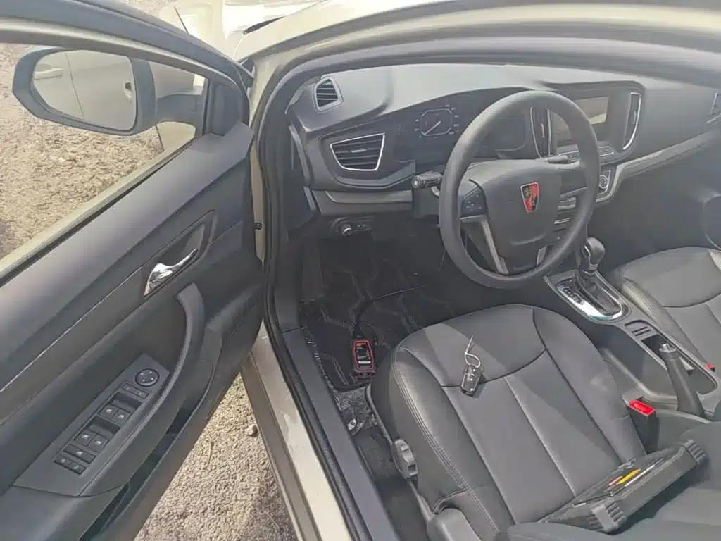 Roewe 360 2017 1.5L Automatic Deluxe Edition — миниатюра 16