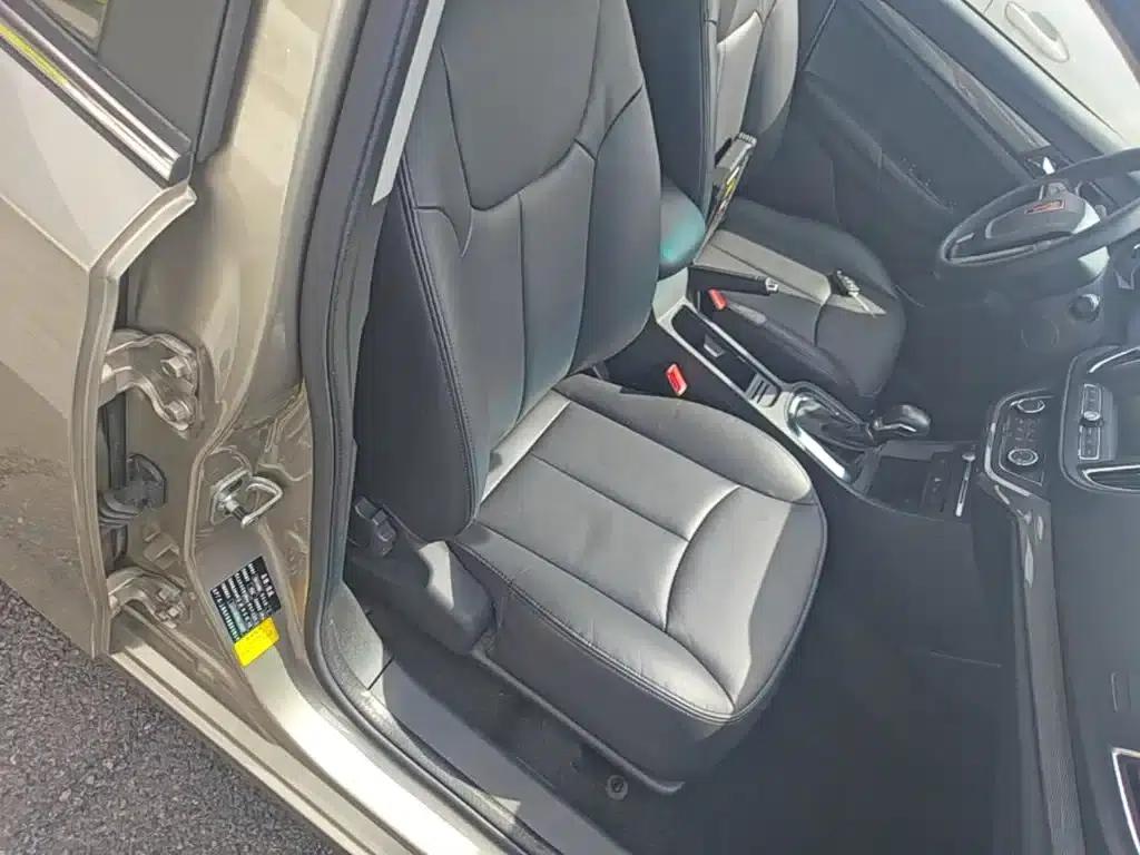 Roewe 360 2017 1.5L Automatic Deluxe Edition — миниатюра 25
