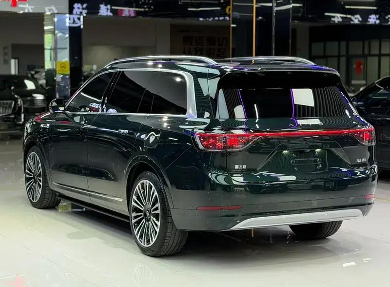 Wenjie M9 2024 Ultra Range Extended 6-Seater — миниатюра 4