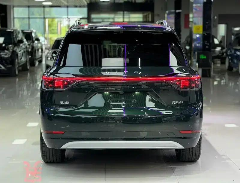 Wenjie M9 2024 Ultra Range Extended 6-Seater — миниатюра 5