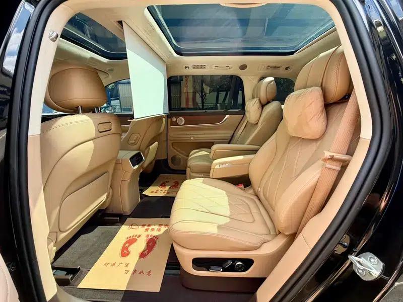 Wenjie M9 2024 Ultra Range Extended 6-Seater — миниатюра 9