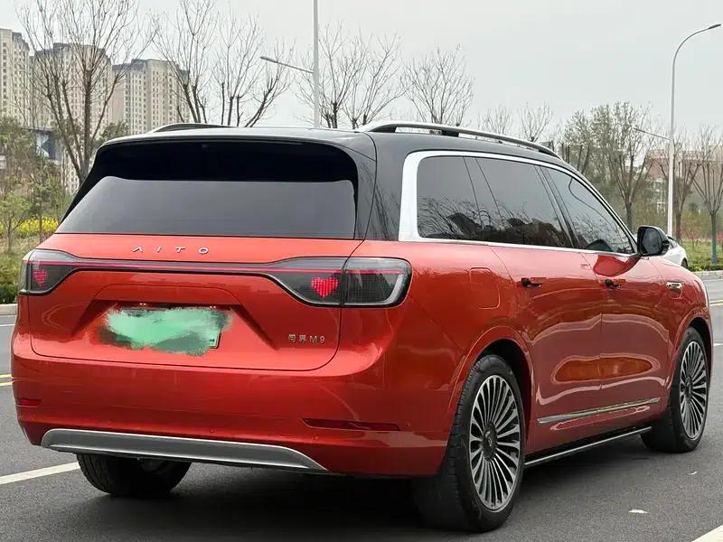 Wenjie M9 2024 Ultra Range Extended 6-Seater — миниатюра 5