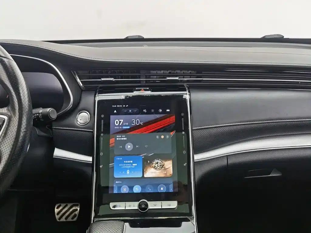 Roewe RX5 MAX 2019 400TGI Automatic Intelligent Cockpit Flagship Edition — миниатюра 12