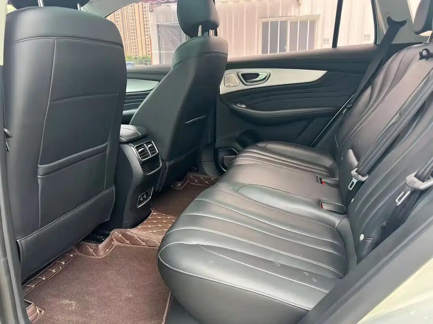 Roewe RX5 MAX 2019 300TGI Automatic Intelligent Cockpit Luxury Edition — миниатюра 8