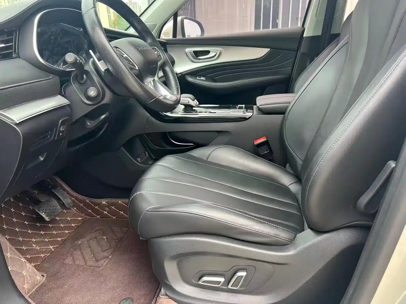 Roewe RX5 MAX 2019 300TGI Automatic Intelligent Cockpit Luxury Edition — миниатюра 9