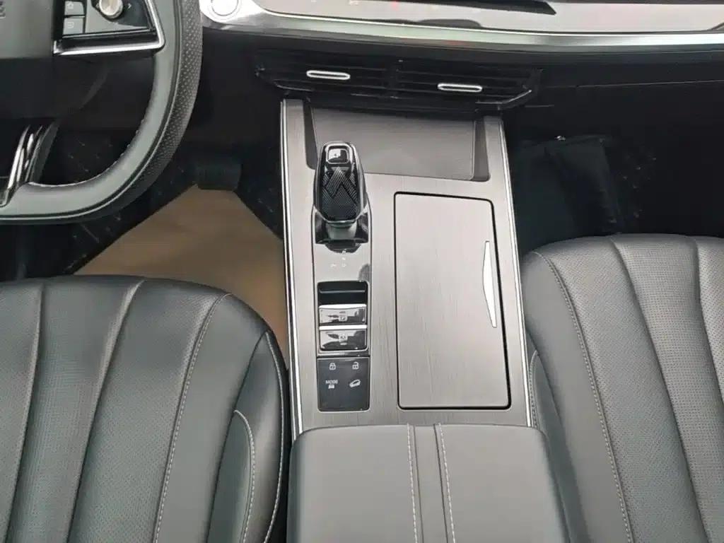 Roewe RX5 MAX 2022 1.5T Automatic Premium Edition — миниатюра 14