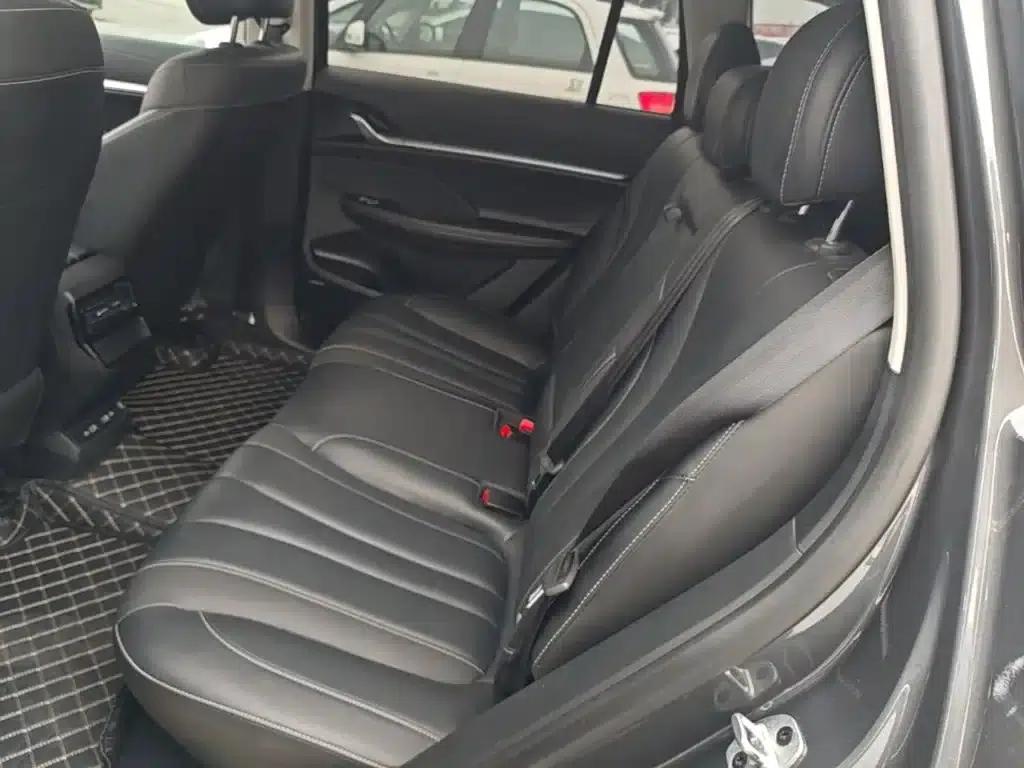 Roewe RX5 MAX 2022 1.5T Automatic Premium Edition — миниатюра 17