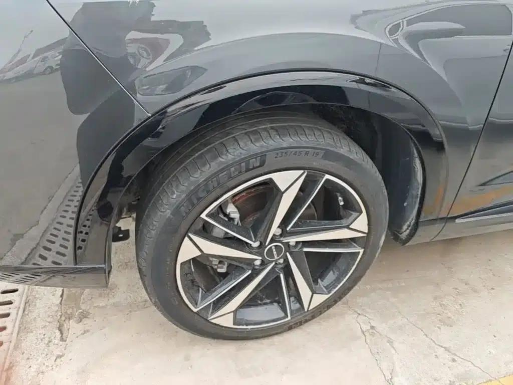 Roewe RX5 MAX 2022 1.5T Automatic Premium Edition — миниатюра 23